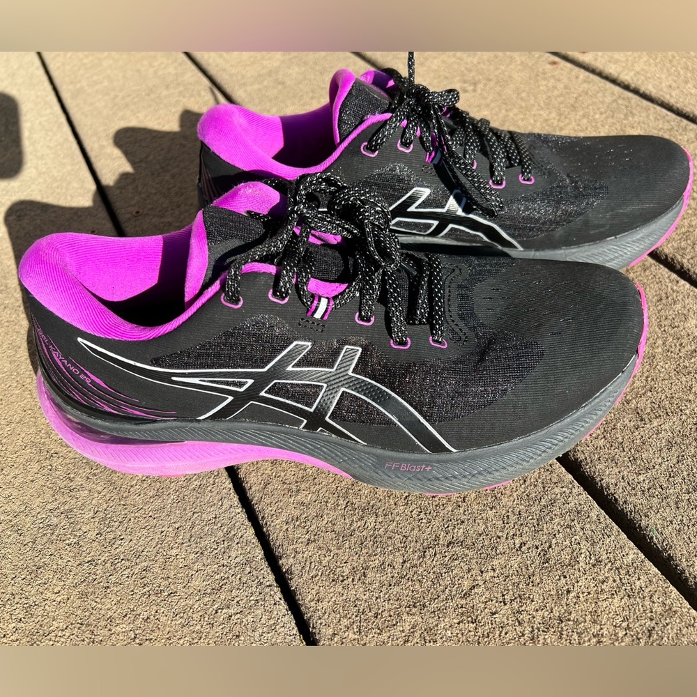 Women’s ASICS gel kayano 29. Size 10